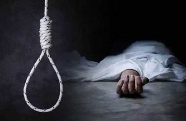 Betul Suicide News: 12 वर्षीय छात्रा ने पेड़ पर फांसी लगाकर की आत्महत्या