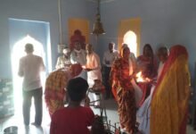 Betul News: आखतवाड़ा प्राचीन शिव मंदिर के भंडारे में हजारों श्रद्धालुओं ने ग्रहण की प्रसादी