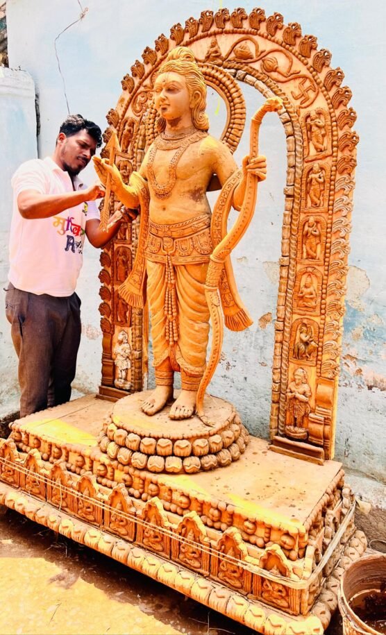 Statue Of Ramlala: सरयू नदी के जल एवं मिट्टी से बनाई रामलला की बाल रूप प्रतिमा